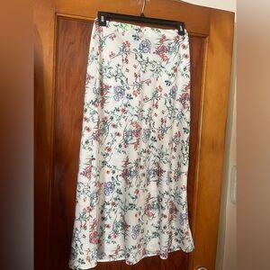 Forever 21 White Floral Maxi Skirt